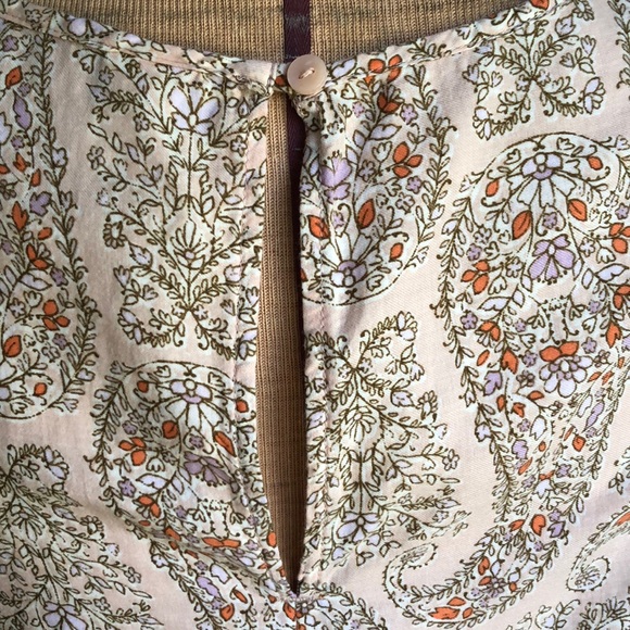 Old Navy Sweet Print Shell Top Sleeveless Pintucks - Picture 6 of 13